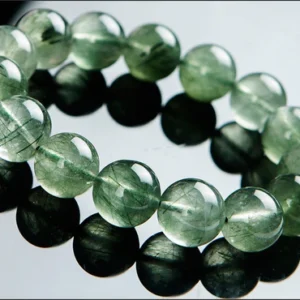 Alternative view of Vòng đá mệnh Mộc